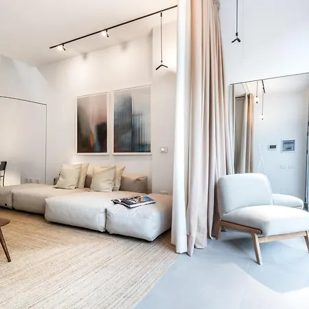 Nestco The Townhouse Jenner Milan