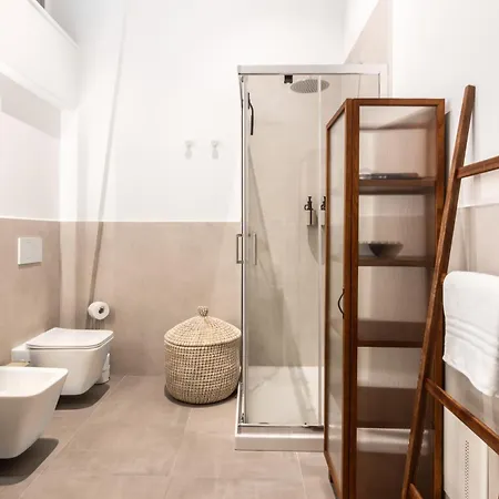 Nestco The Townhouse Jenner * Milano