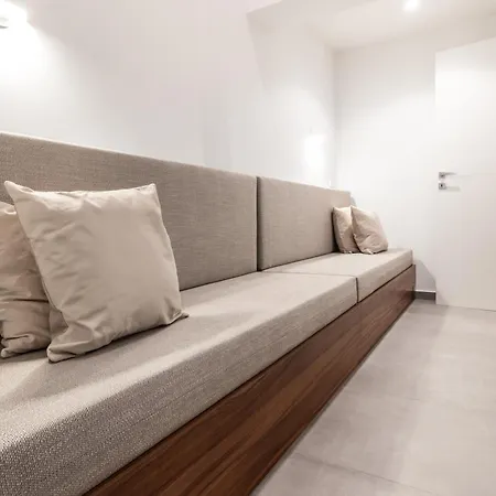 Nestco The Townhouse Jenner Appartement *